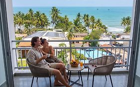 Hotel Marine At Negombo Beach